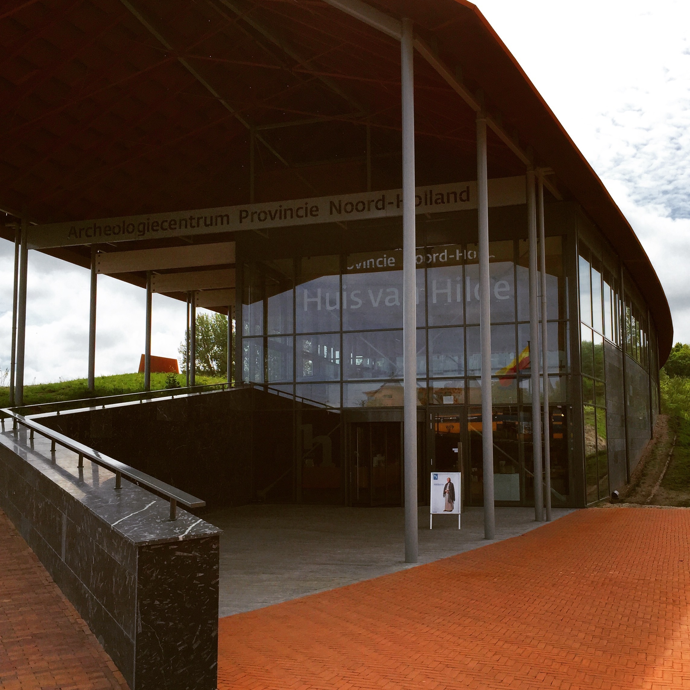 Image for Druk aan het inrichten. Hier opent volgende week onze nieuwe tentoonstelling wAARDEvol!