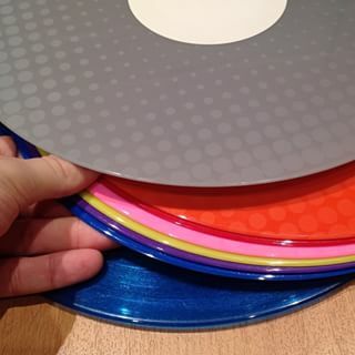 Image for Gekleurd vinyl uitzoeken bij Record Industry.