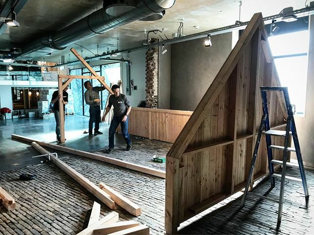 Image for In @museumvlaardingen zijn we begonnen met de bouw van familietentoonstelling  #boerenburcht.