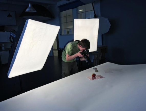 Image for Ondertussen in de fotostudio...